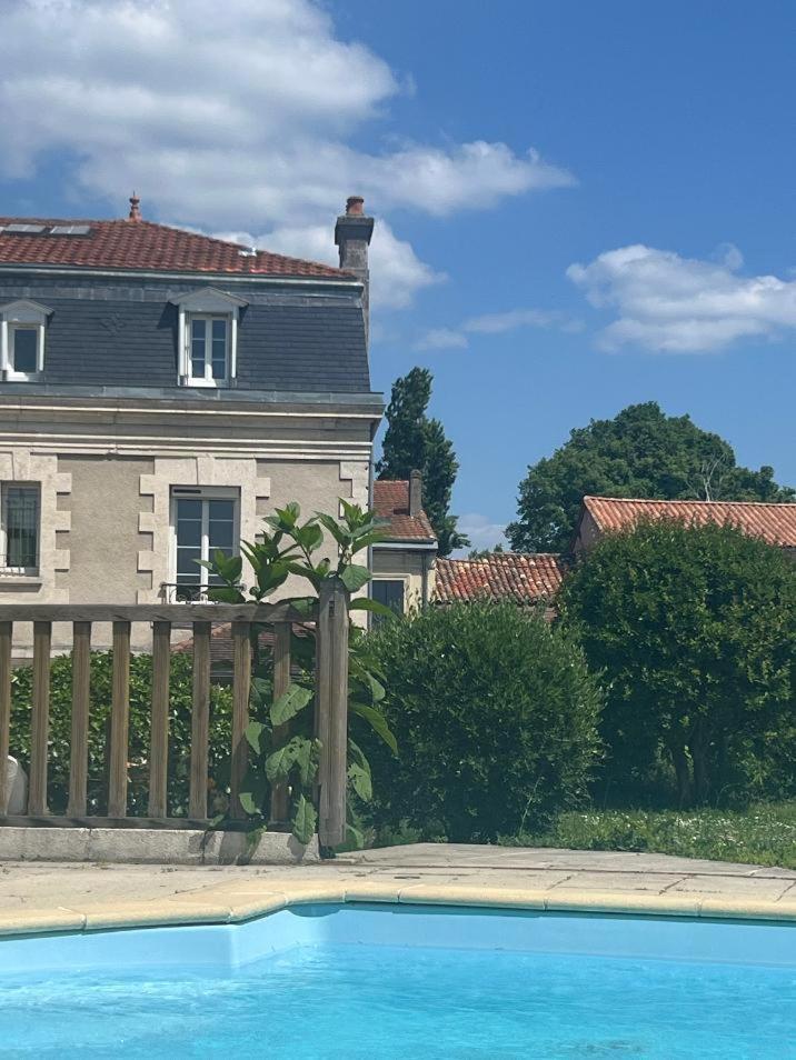 Les Tuileries De Chanteloup La Roche-Chalais Kültér fotó